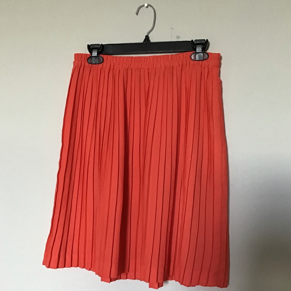 Banana Republic Orange Pleat Skirt, Small